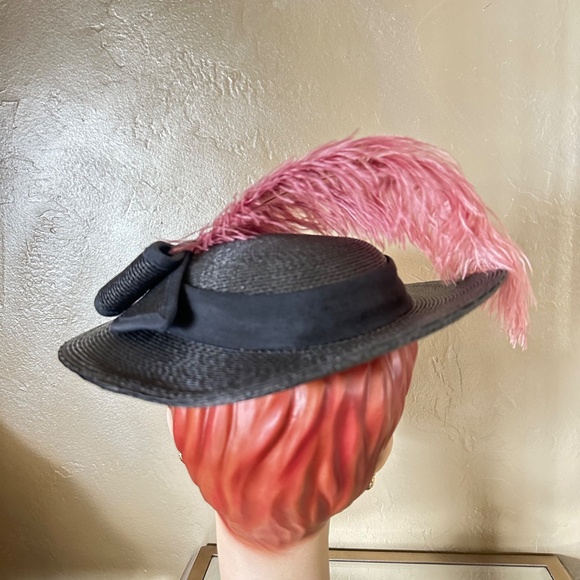 FETCHING 1950s' BLACK STRAW HAT - PINK OSTRICH FEATHER + STRAW BOW & PINK BEAD - Picture 5 of 12